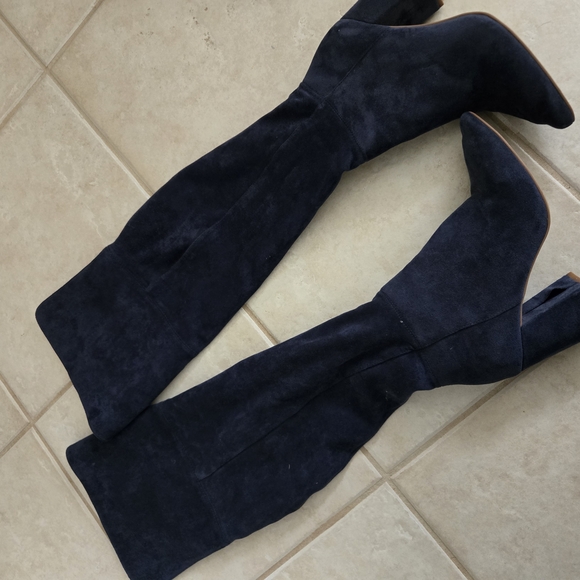 Women's Black Suede Ankle Boots - Picture 4 of 4